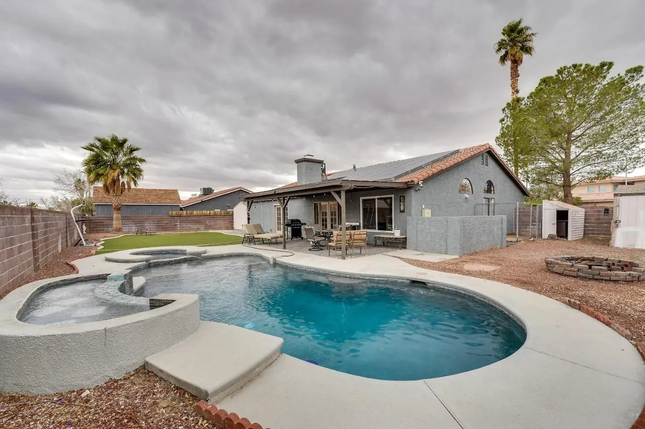 بيت للعطل Las Vegas Vacation Rental With Pool - Pet Friendly!