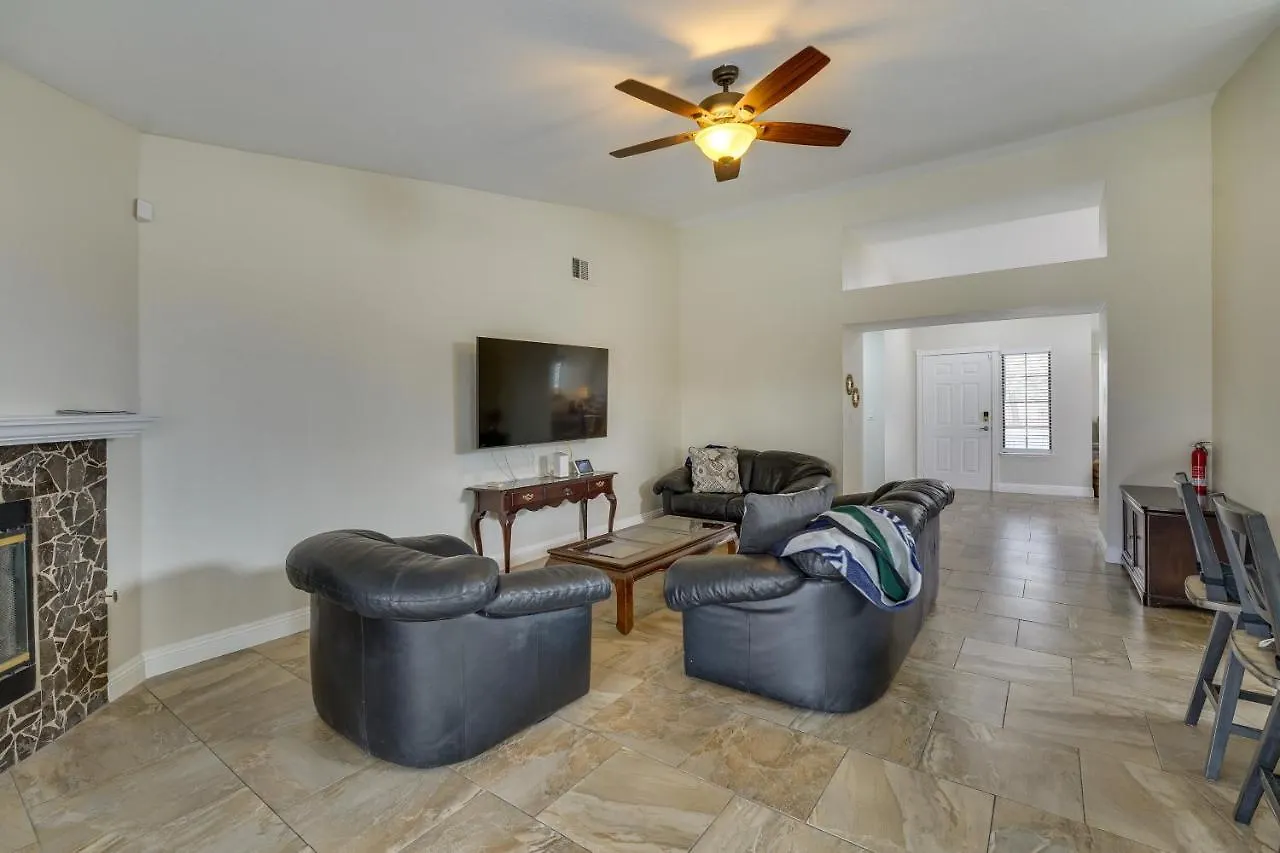 Las Vegas Vacation Rental With Pool - Pet Friendly! بيت للعطل لاس فيغاس