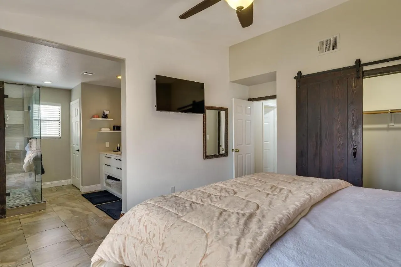 Las Vegas Vacation Rental With Pool - Pet Friendly! لاس فيغاس